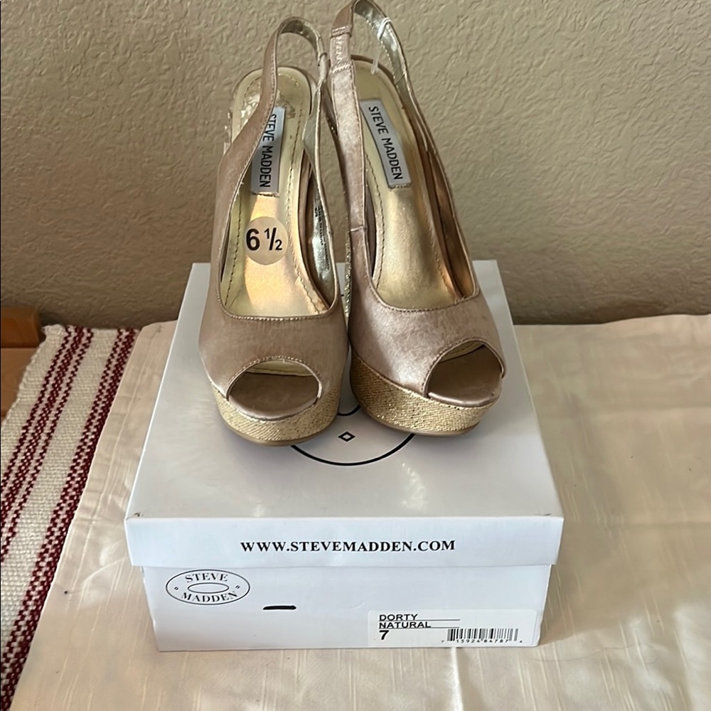 Steve Madden Tan Peep-Toe Heels with Slingback